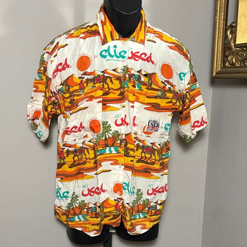 VINTAGE Get Used Classic Jeans by Elie Small Button Down
